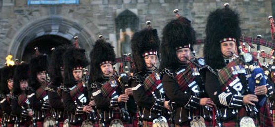 Highland Dress (4)